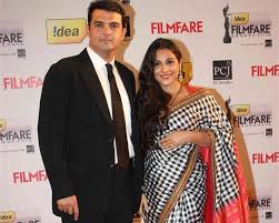 Collection of bollywood actress wallpaper in 4k, 5k and mobile resolutions. Bollywood Actress Husband Photos Name List