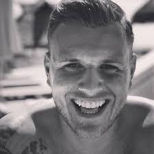 Garry Carman's Instagram, Twitter & Facebook