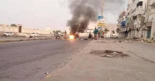 غضب في المكلا احتجاجا على تردي الكهرباء