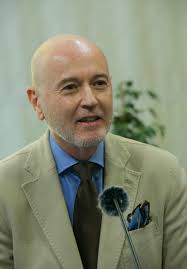 La Casa-Museo Pérez Galdós propone un recorrido guiado por la exposición  'Mujeres de aquella época' de la mano de su comisario