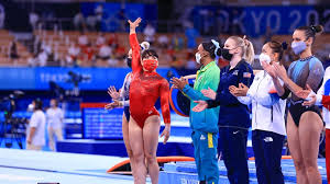 Alexa moreno compitió en el campeonato mundial de gimnasia artística de 2015, celebrado en glasgow, escocia, donde compitió en el salto de caballo y el combinado individual. Jqs22ybq2y Cam