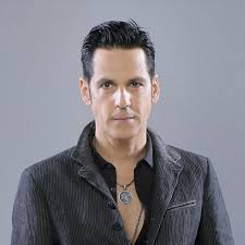 Pot exista și clauze suplimentare. Stefan Banica Spotify