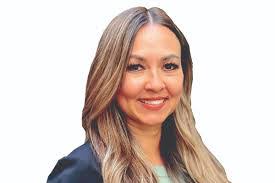 Serena Brewster's Instagram, Twitter & Facebook