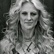 Jess Hendricks's Instagram, Twitter & Facebook