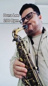 Estamos na reta final da saga, Dona Lee de 60 a 260. Um experimento técnico  muito eficiente e que serve para qualquer músico., ., ., #jazz #jazzmusic  #berkleecollegeofmusic #saxcuritiba #jazzbrasil ...