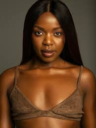 Shari Ashley's Instagram, Twitter & Facebook