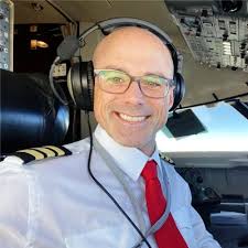 After a lot of work, patience and commitment, finally Captain CL604/605 at  VistaJet.