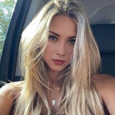 Kim Harber's Instagram, Twitter & Facebook