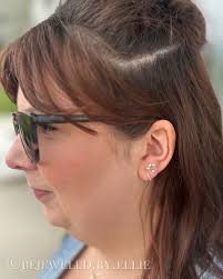 I have been performing so many facial piercings lately and I am loving the  switch-up! Another fun septum for an absolutely vibrant client. Sometimes a  client will bring in an energy that