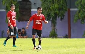 Selain motta, persija juga banyak berisikan pemain muda macam taufik hidayat, braif fatari, alfriyanto nico, dan salman alfarid. Dikontrak Setahun Taufik Hidayat Jadi Pelapis Ricky Fajrin