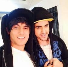 Cap Lovers R Together Kaisi Yeh Yaariyan Celebs Favorite Person Actors Watch utkarsh gupta,niti taylor and krissann of kaisi yeh yaariyan in a fun segment revealing each others secrets. pinterest
