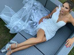 Esra ronabar kimdir, hayatı ve biyografisi. Esra Balamir S Feet Wikifeet