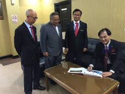 Llm On Twitter Sesi Lawatan Yb Menteri Kerja Raya Dan Yb Timbalan Menteri Kerja Raya Ke Lembaga Lebuhraya Malaysia Llm Ybhg Dato Sr Aziz Bin Abdullah Timbalan Ketua Pengarah Bisnes Telah Menyampaikan