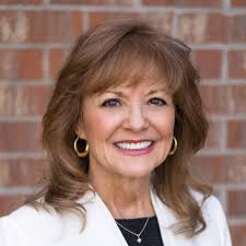 I am honored to have been chosen as Employee of the Year for Meritage Homes  Nashville! I am blessed to work for a company that cares so much about  their employees and