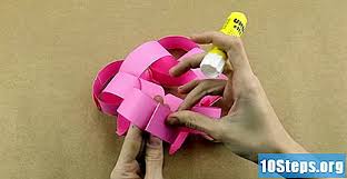Banyak rangkaian kata yang bisa kamu gunakan untuk dijadikan terakhir, pasang sekrup pada bagian belakang papan kayu. 3 Cara Membuat Rantai Kertas Tips 2021