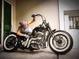Visit Daily For Custom Motorcycles Apparel Bobber Inspiration Motorcycles Harley Davidson Custom Customs D Cafe Racer Honda Motorcycle Outfit Biker Lifestyle