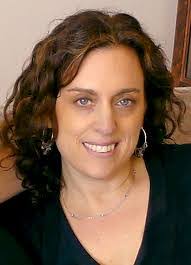 Lisa Cohen's Instagram, Twitter & Facebook