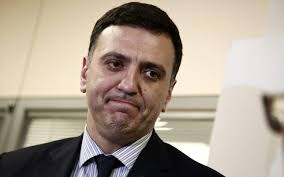 Γεννήθηκε στην αθήνα το 1974. Kikilias Se Rolo Konferansie Pame Eody Aftodioikisi Gr