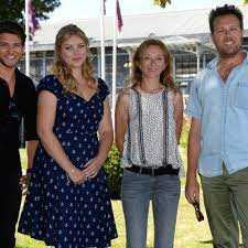 Si vous connaissez forcement rayane bensetti, aussi bien pour sa performance dans danse avec les stars que pour sa série à succès pep's, héloïse martin est. Danse Avec Les Stars Heloise Martin Proche De Rayane Bensetti Au Casting Gala