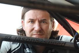 Jason Barney l'emporte devant une foule historique à Granby