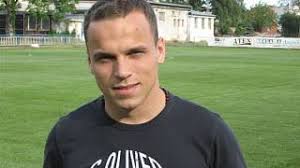 Atlet Herman přešel od sprintů k fotbalu