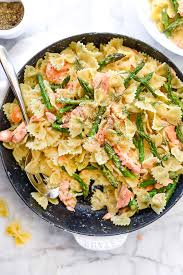 Lay the asparagus and mushrooms out on the prepared pan in an even layer. Creamy Asparagus Salmon Pasta Recipe Foodiecrush Com