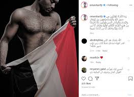 اليوم، أصبح عمر الشريف المتحدث الوطني باسم جمعية glaad التي ترمي إلى تحسين صورة المثليين. Ø¨Ø¹Ø¯ Ø¸Ù‡ÙˆØ±Ù‡ Ø¨Ø­Ù…Ù„Ø§Øª ØµØ¯Ø± Ø­ÙÙŠØ¯ Ø¹Ù…Ø± Ø§Ù„Ø´Ø±ÙŠÙ Ø¹Ø§Ø±ÙŠ Ø§ ÙˆÙŠØ­Ù…Ù„ Ø¹Ù„Ù… Ù…ØµØ± Ù…Ø³ØªØ´Ù‡Ø¯ Ø§ Ø¨Ø§Ù„Ù‚Ø±Ø¢Ù† ØµÙˆØ±Ø©