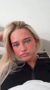 Ruby Evans's Instagram, Twitter & Facebook