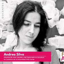 El trabajo de Andrea Silva Guzmán, se ha desarrollado teniendo una mirada  abierta hacia los desplazamientos de su disciplina de origen, la escultura.  Su propuesta ha sido investigar distintas materialidades e incorporar