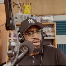 President Strozier (@koreyjstrozier)