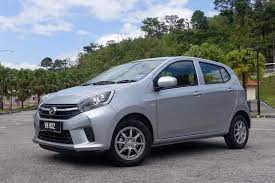 As you can see, they're quite different from each other, with unique headlights and grille/bumper arrangement. Perodua Axia Standard G Review Value With A Brand New Heart