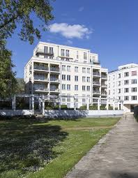 So lassen sich die wohngebäude der schöneweider straße 17 im milieuschutzgebiet rixdorf beschreiben. 3 Zimmer Wohnung Zu Vermieten Kobisstr 1 10785 Berlin Tiergarten Mapio Net