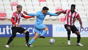 30'uncu dakikada gaziantep fk savunmasının çıkarken kaptırdığı topla buluşan lobzhanidze bir anda kaleciyle karşı karşıya kaldı. Z1ex0d3utxqvdm