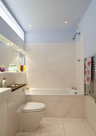 I had an idea, which must have come from somewhere.but i cannot figure out if i recently bought a home and the main bath had no light, since it is a one story home, we put a sun tunnel with a fan kit, they make nice sun tunnels with. Clearstorey Window Allow Sunlight Into The Bathroom With No Natural Light Bathroom Ensuite Bathroom Bathroom Windows