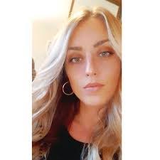 Amy Burness's Instagram, Twitter & Facebook