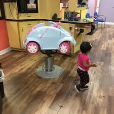 Getting a good haircut doesn't. Top 10 Best Kids Hair Salons Near Carol Stream Il 60188 Last Updated March 2019 Yelp