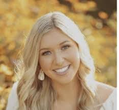 Madeline Mueller's Instagram, Twitter & Facebook