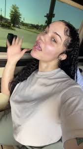 Kendall Mckinney's Instagram, Twitter & Facebook