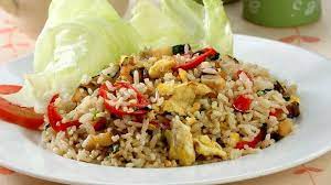 Salted fish fried rice / nasi goreng ikan masin ingredients 1 bowl of cooked rice 1 cup of kailan leaves (this can be more or less. Cara Membuat Nasi Goreng Ikan Asin Rahasia Ala Resto Tambahkan Minyak Wijen Jelang Diangkat Tribun Solo