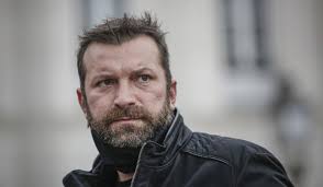 He is 43 years old as of this year, and unknown is his real name. Ljubomir Stanisic Acusado De Corromper Policia Para Furar Confinamento