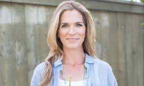 Meet Molly Wood Of Molly Wood Garden Design Voyage La Magazine La City Guide