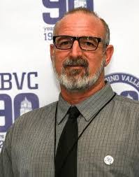 Albert Maniaol's Instagram, Twitter & Facebook