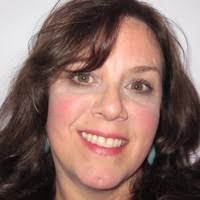 Kelly Mclennan's Instagram, Twitter & Facebook