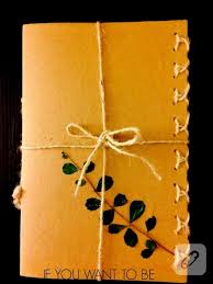 Evdeki mevcut malzemelerle defter yapımı aşamaları ve kullanacağınız tüm a4 kağıtlarını bu şekilde eşit oranda hazırlayın. Sevgililer Gunu Icin Defter Yapimi Diy 10marifet Org