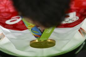 L'ouganda prévoirait 8000 euros pour l'or, 4000 euros pour l'argent et 1600 euros pour le bronze. Combien Gagne Un Medaille D Or Olympique