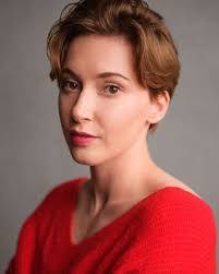 Petra Cox's Instagram, Twitter & Facebook