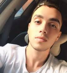 السعيد آدم عون من بلدة خزيز في...