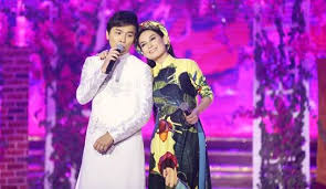 Ca khúc về quê em do ca sĩ phi nhung, mạnh quỳnh thể hiện, thuộc thể loại trữ tình.các bạn có thể nghe, download (tải nhạc) bài hát ve que em mp3, playlist/album, mv/video ve que em miễn phí tại nhaccuatui.com. Máº¡nh Quá»³nh Phi Nhung Posts Facebook