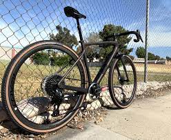 2020 Specialized Diverge Gravel Bike Bicycles Gravel Bike Adventure Bike