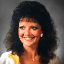 Laurie Leone's Instagram, Twitter & Facebook